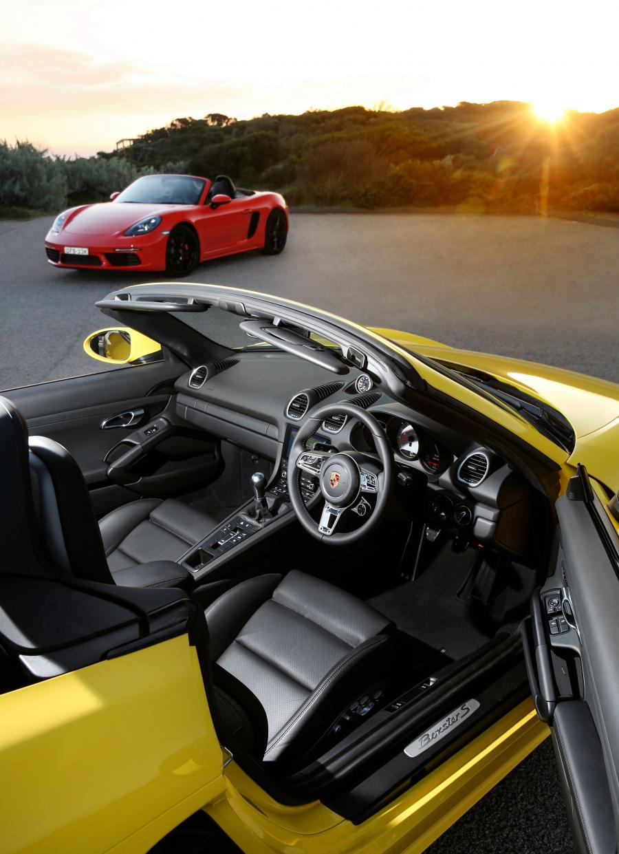  Porsche 718 Boxster S 2016 года  (AU) (фото 7 из 30)